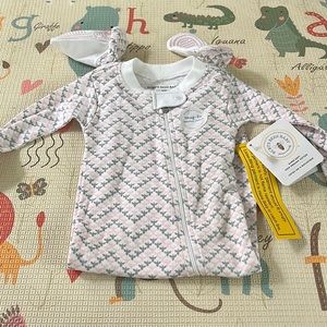 NWT! Burt’s bees onesie